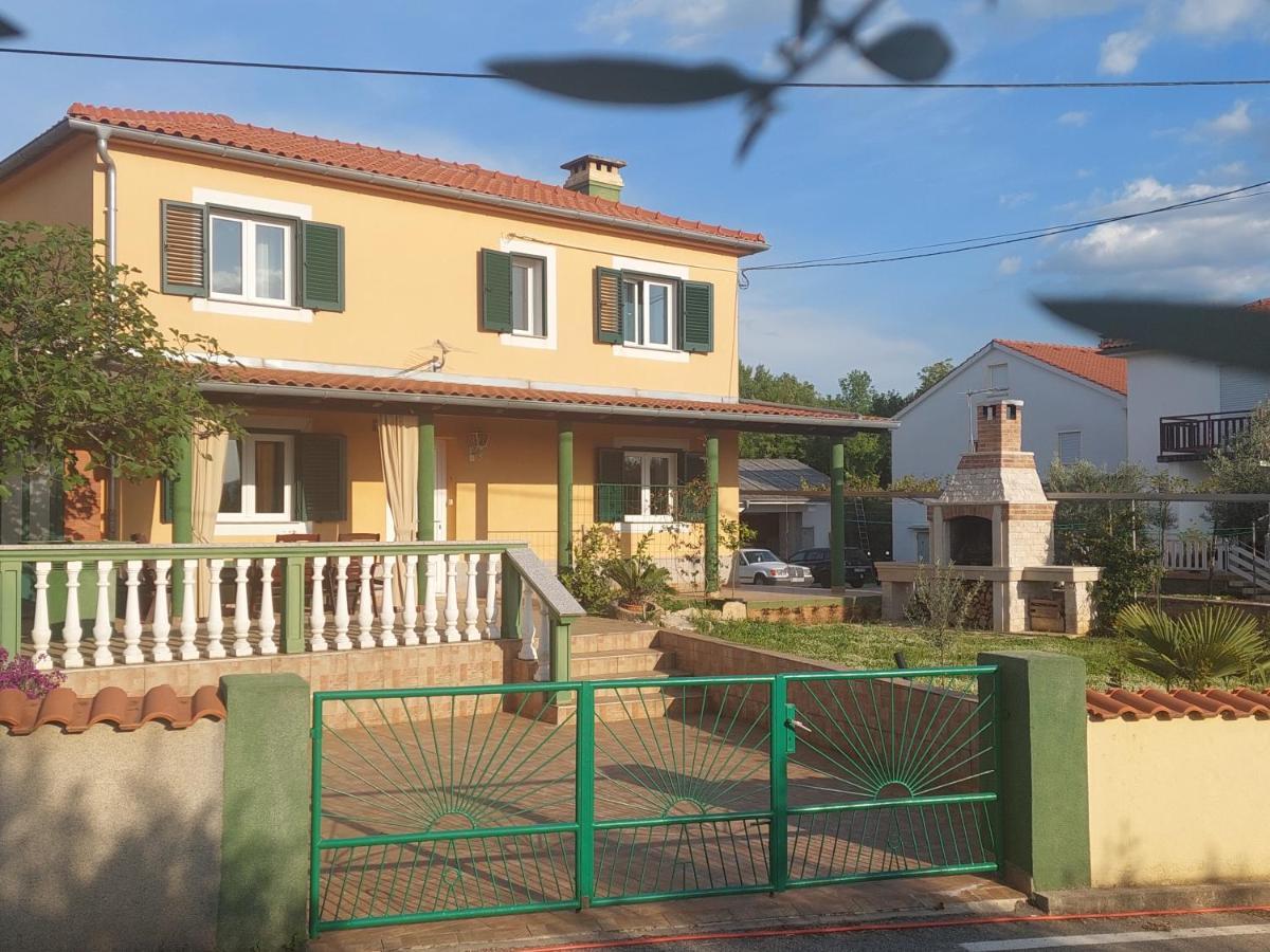 Vila Paula Малинска Екстериор снимка